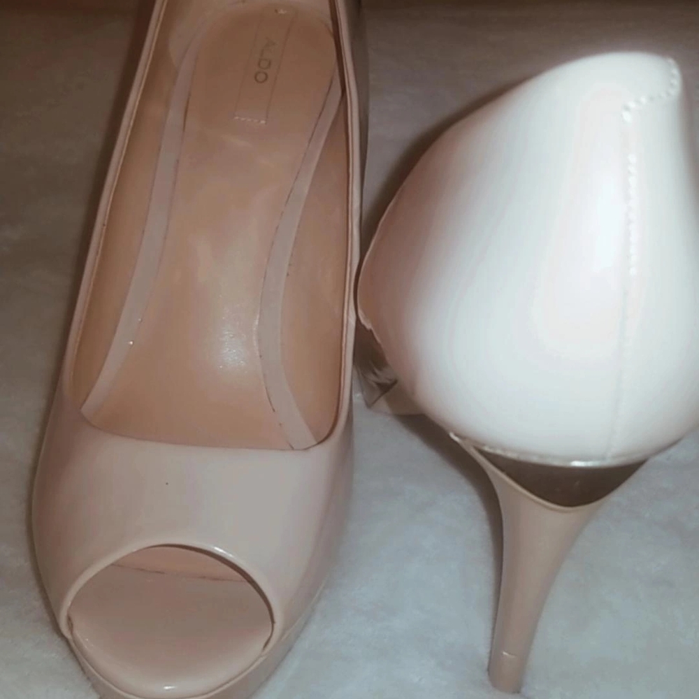 Elegant Cream Peep-Toe Heels